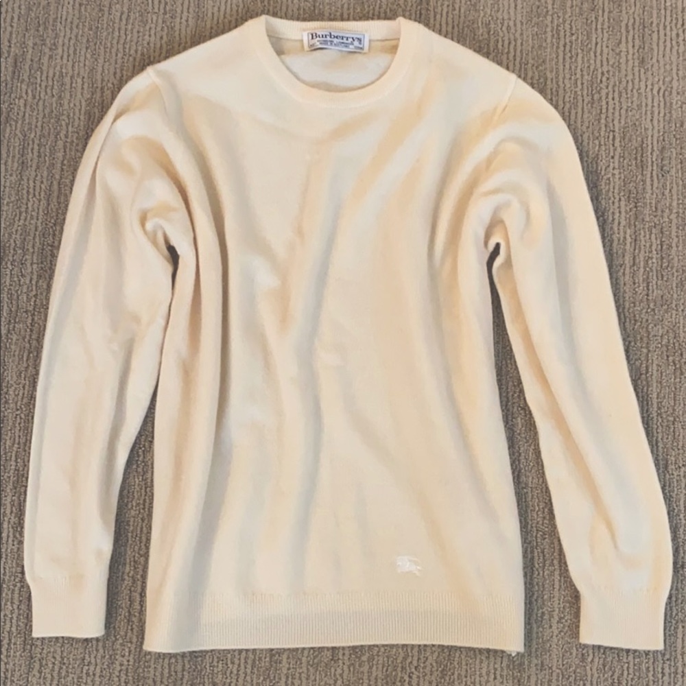 Vintage Burberry Lambswool Cream Sweater. Size S/M